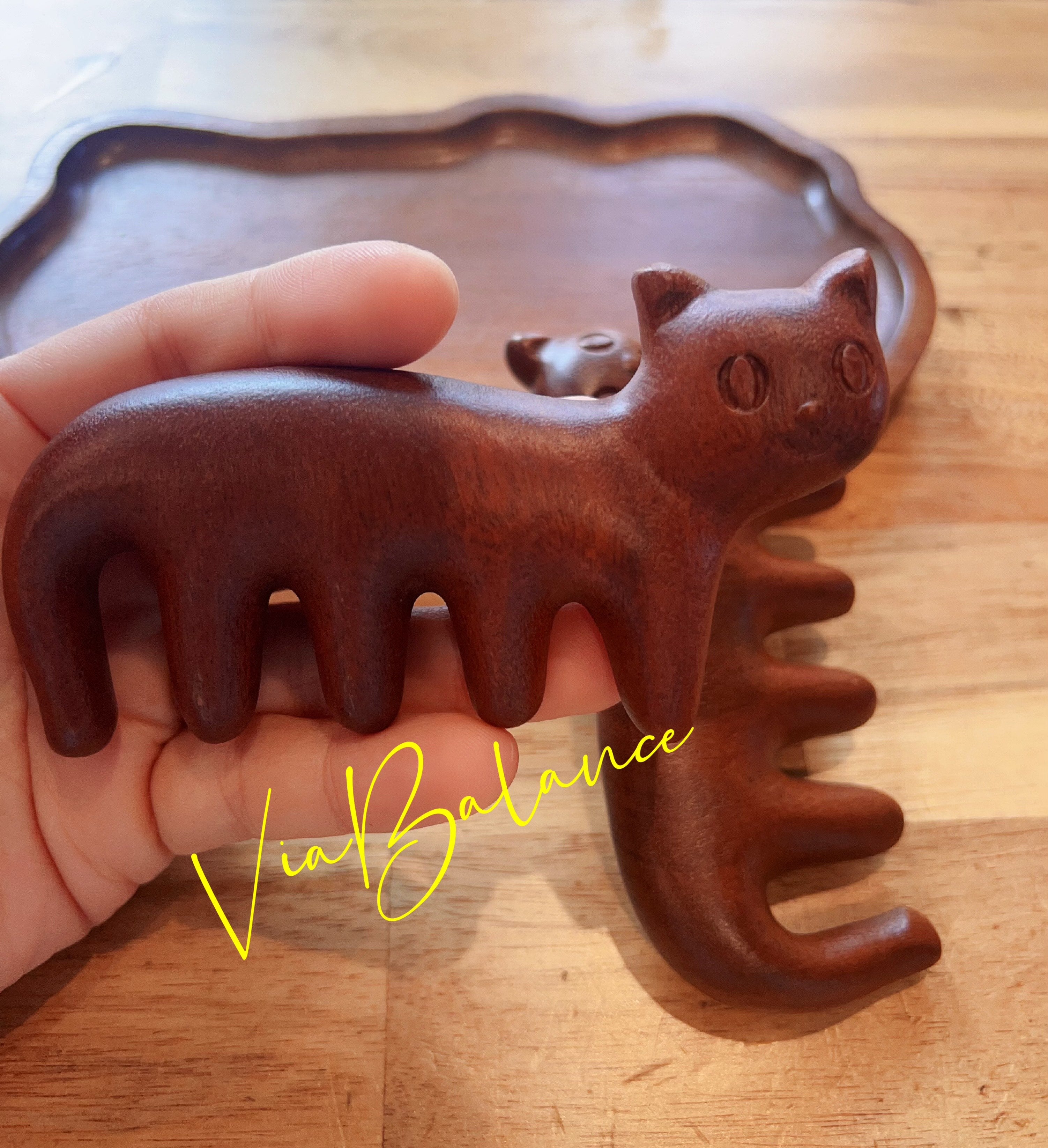 Cat-Shaped Wooden Scalp Massage Tool, Pocket-Friendly Size, Cozy Touch, Great Gift